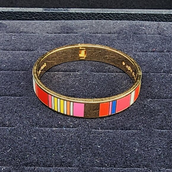 Kate Spade Gold Tone How Charming Enamel Bangle Bracelet - Picture 4 of 6